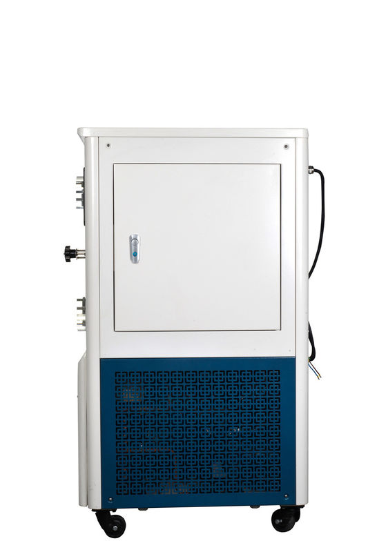 Lyophilisateur de congélation de laboratoire avec système de refroidissement à l'air, capacité de capture d'eau de 6 kg/24h et température de piège à froid < - 75 °C